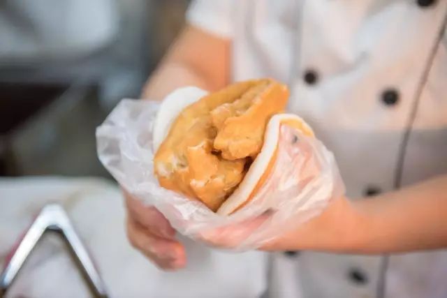 浜哄潎涓嶅埌20灏辫兘鍚冨埌杩欎箞濂界殑缇庨,浜哄潎涓嶅埌20涓婃捣缇庨