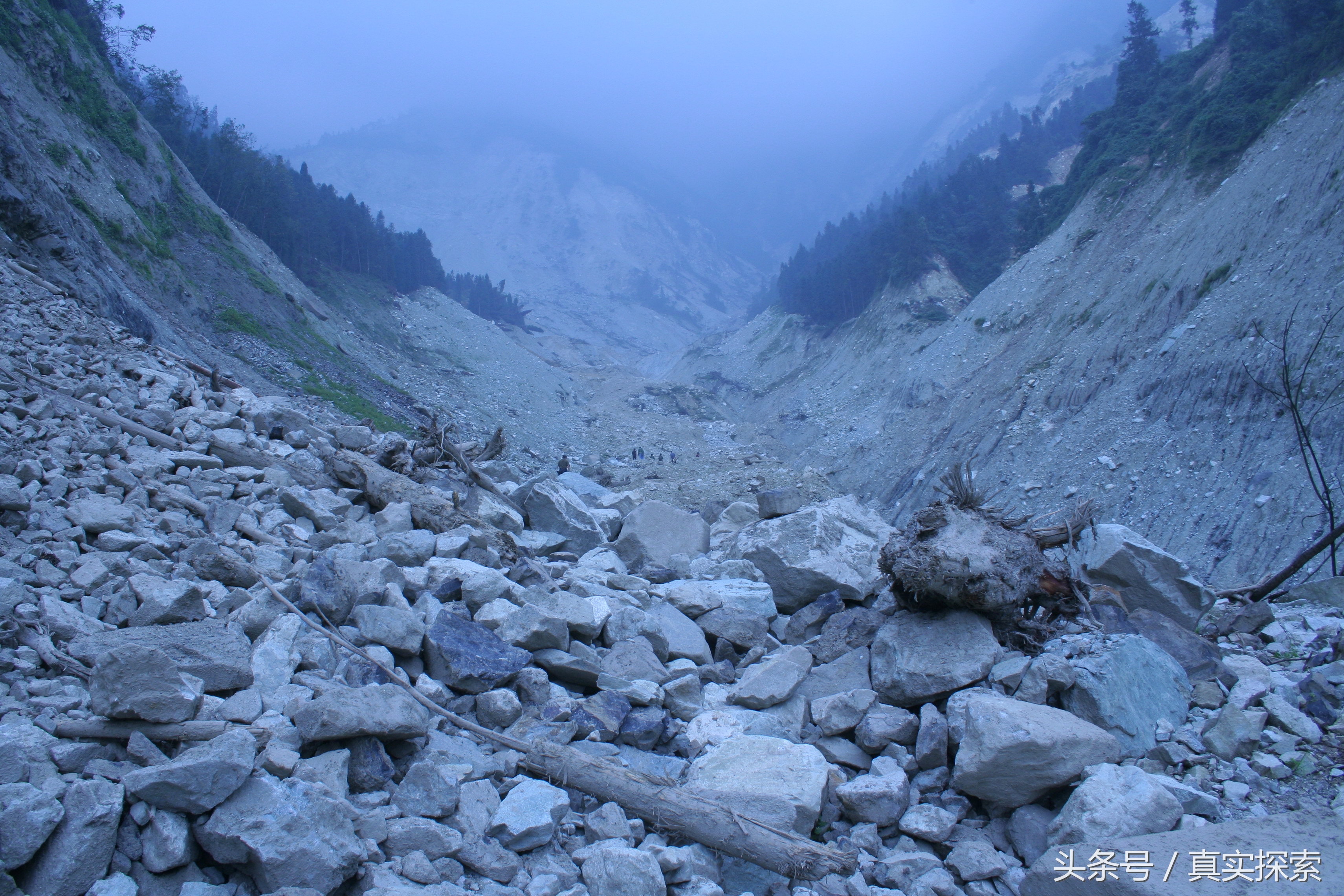 512汶川大地震余震,512汶川大地震震中在哪里