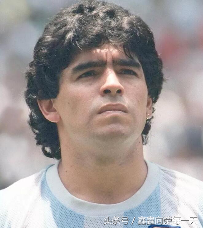 足球十大左脚球星排名,足球史上的10位最佳左后卫