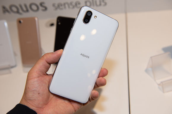 原汁原味的夏普手机，AQUOSR2来了