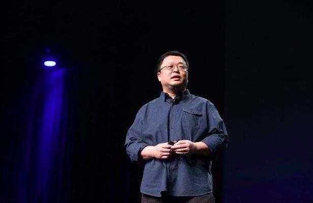罗永浩发布会太阳照常升起,罗永浩锤子发布会搞笑