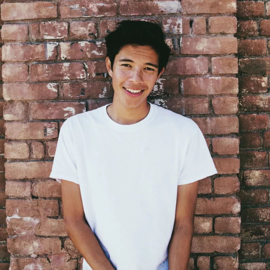 长得黑被嫌弃怎么回,长得黑被人骂怎么办呢