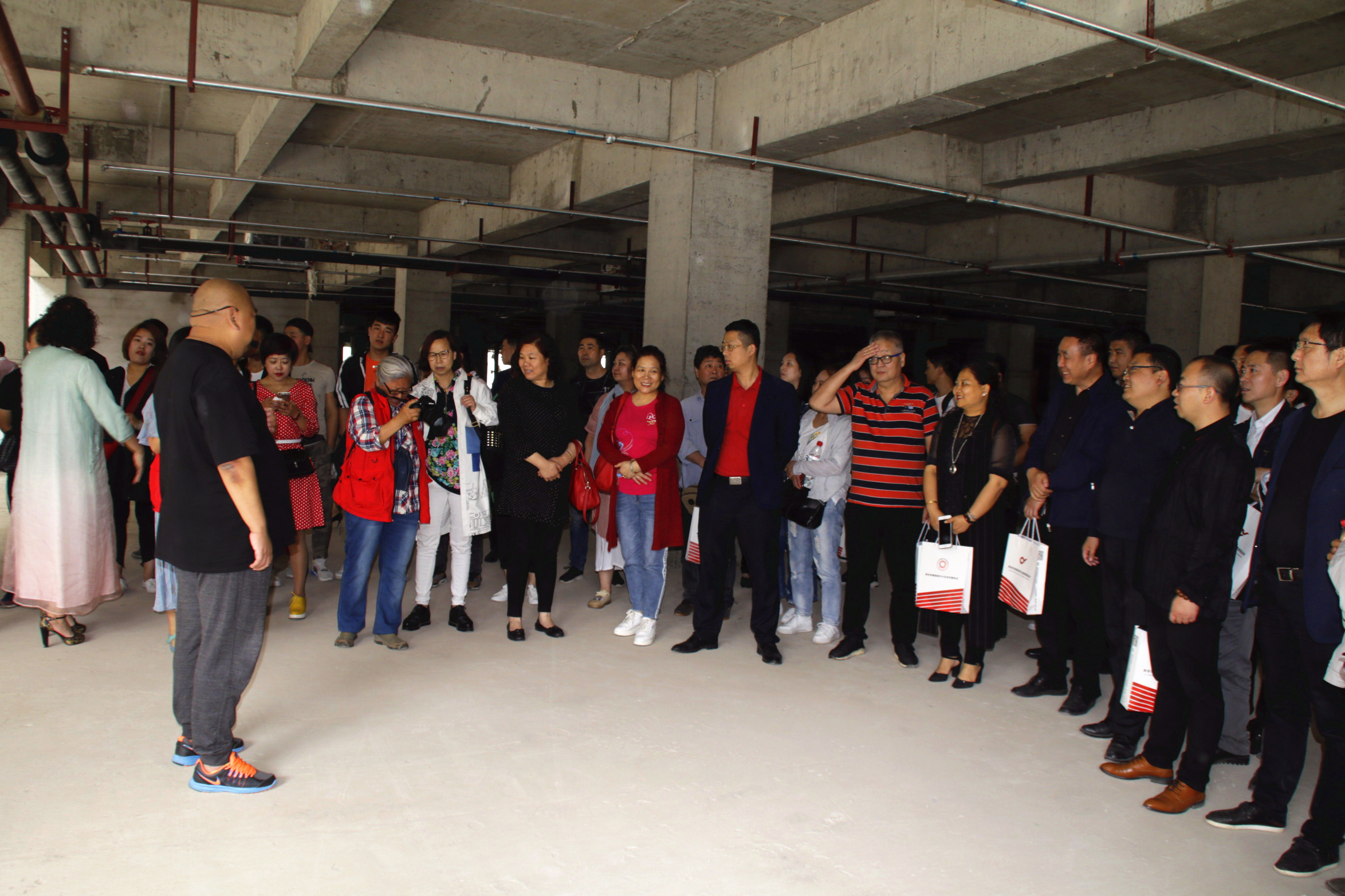 大荔县政府为所有入驻大荔的商户们保驾护航