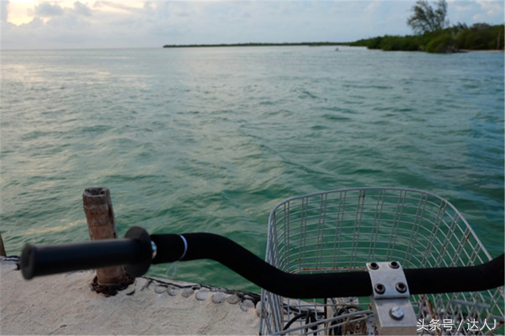 伯利兹大蓝洞好看吗,伯利兹大蓝洞有多深