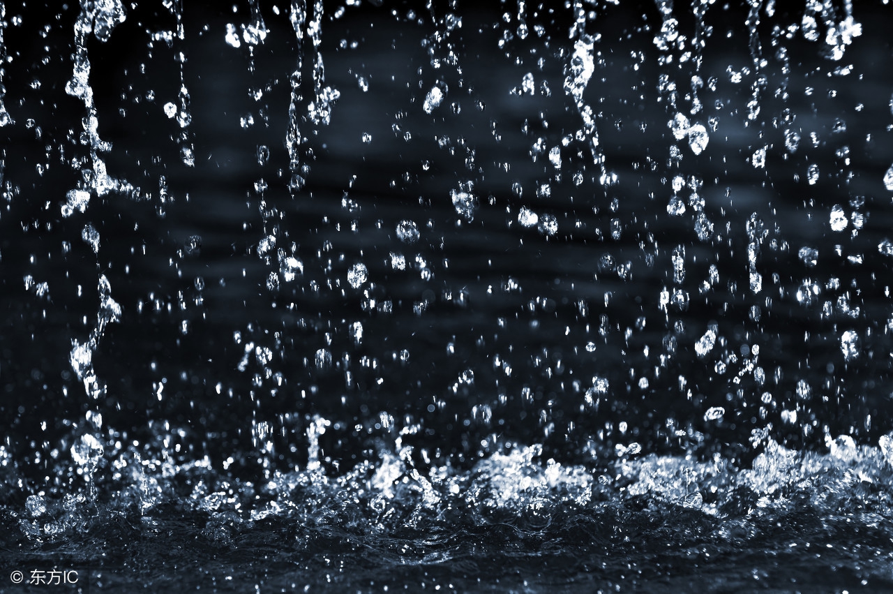 夏天的雨惬意,童年的雨趣