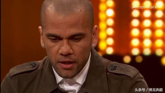 38冠魔王为世界杯流泪35岁迷人小混蛋：巴西战斗！