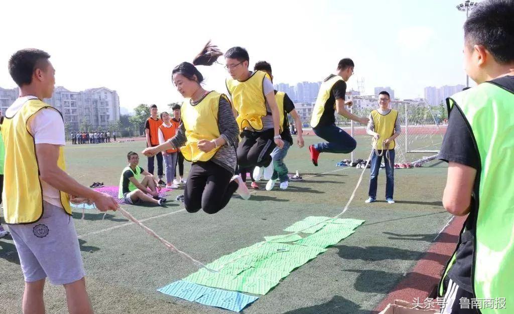 领礼包领到手软玩游戏还能领红包,领红包赢奖励