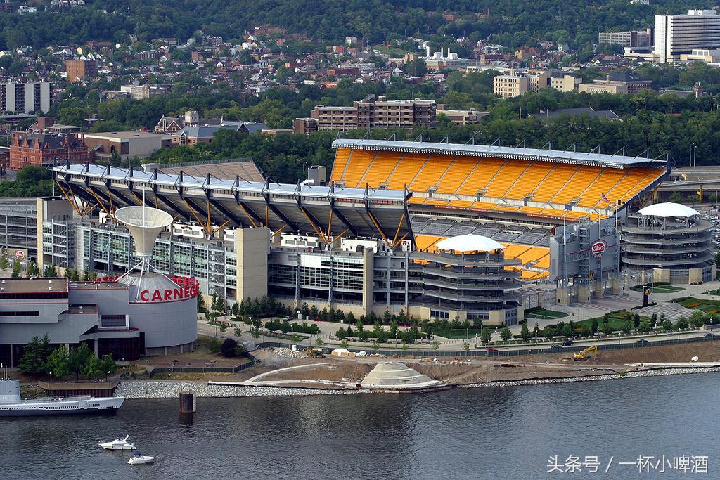 在美国橄榄球赚钱还是篮球赚钱,在橄榄球运动中能学到什么