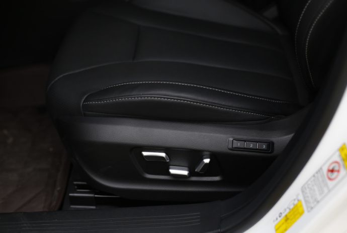 想买红旗h5有什么意见,13款奔腾b50置换多少钱