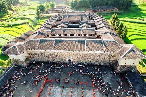 福建土楼为什么令人叹为观止,福建土楼最吸引人的地方