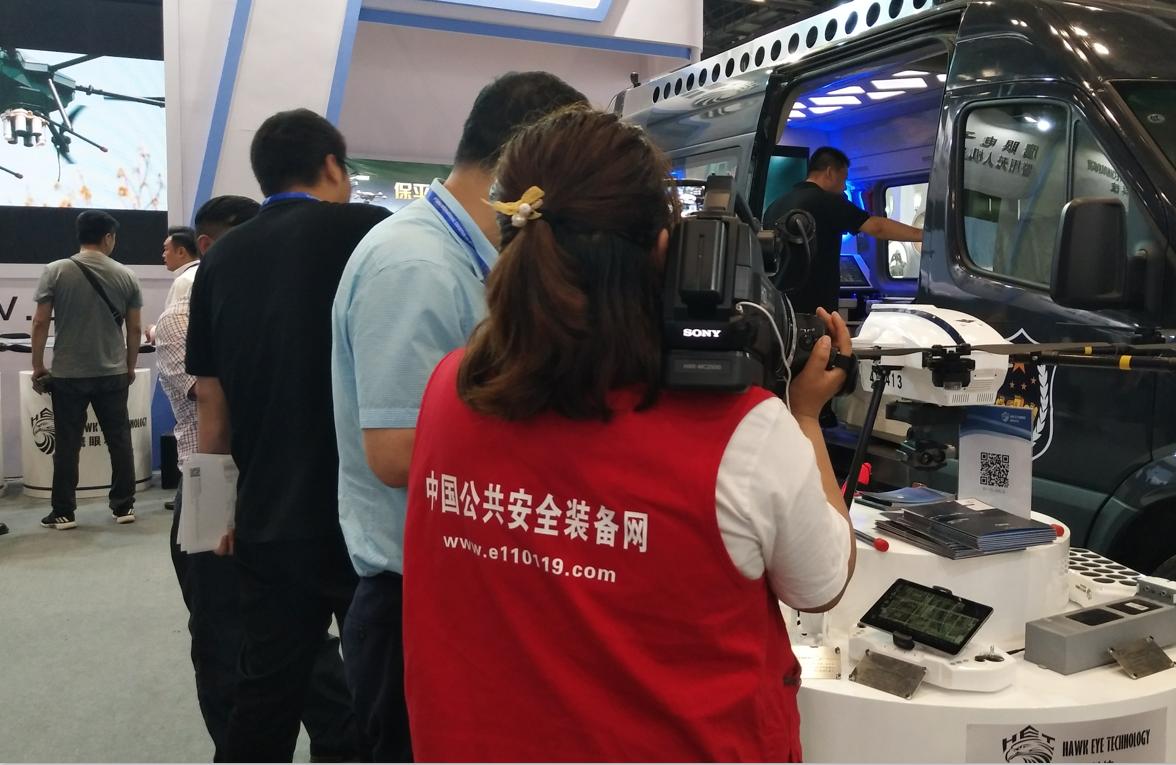 众星齐聚珠海航展,警博会新式装备