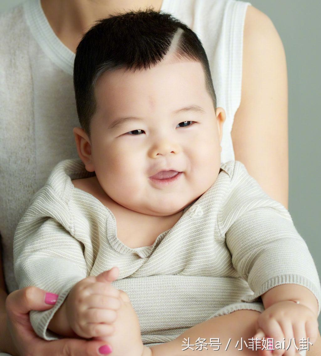 王雷李小萌恩爱夫妻日常生活,李小萌王雷夫妻视频片段