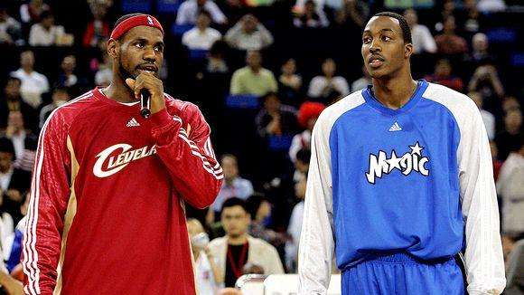 詹姆斯和乔丹体测数据对比,詹姆斯最新的体测数据