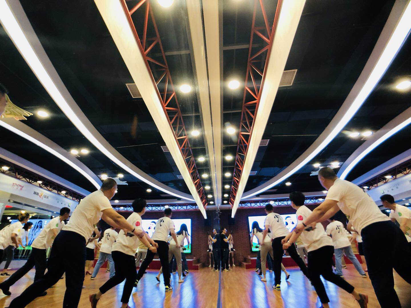 听说参加这个活动的都瘦了，特别是腰！