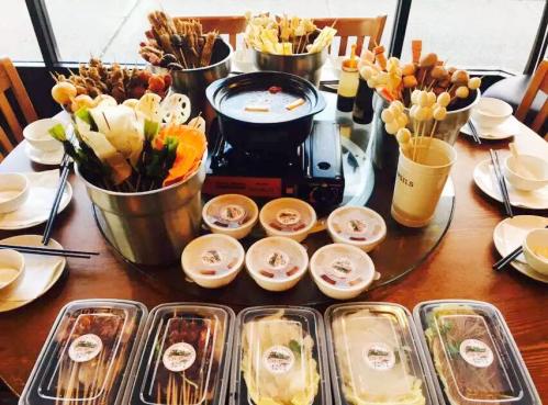 灌县老妈砂锅串串香加盟费用多少,砂锅串串香加盟费用