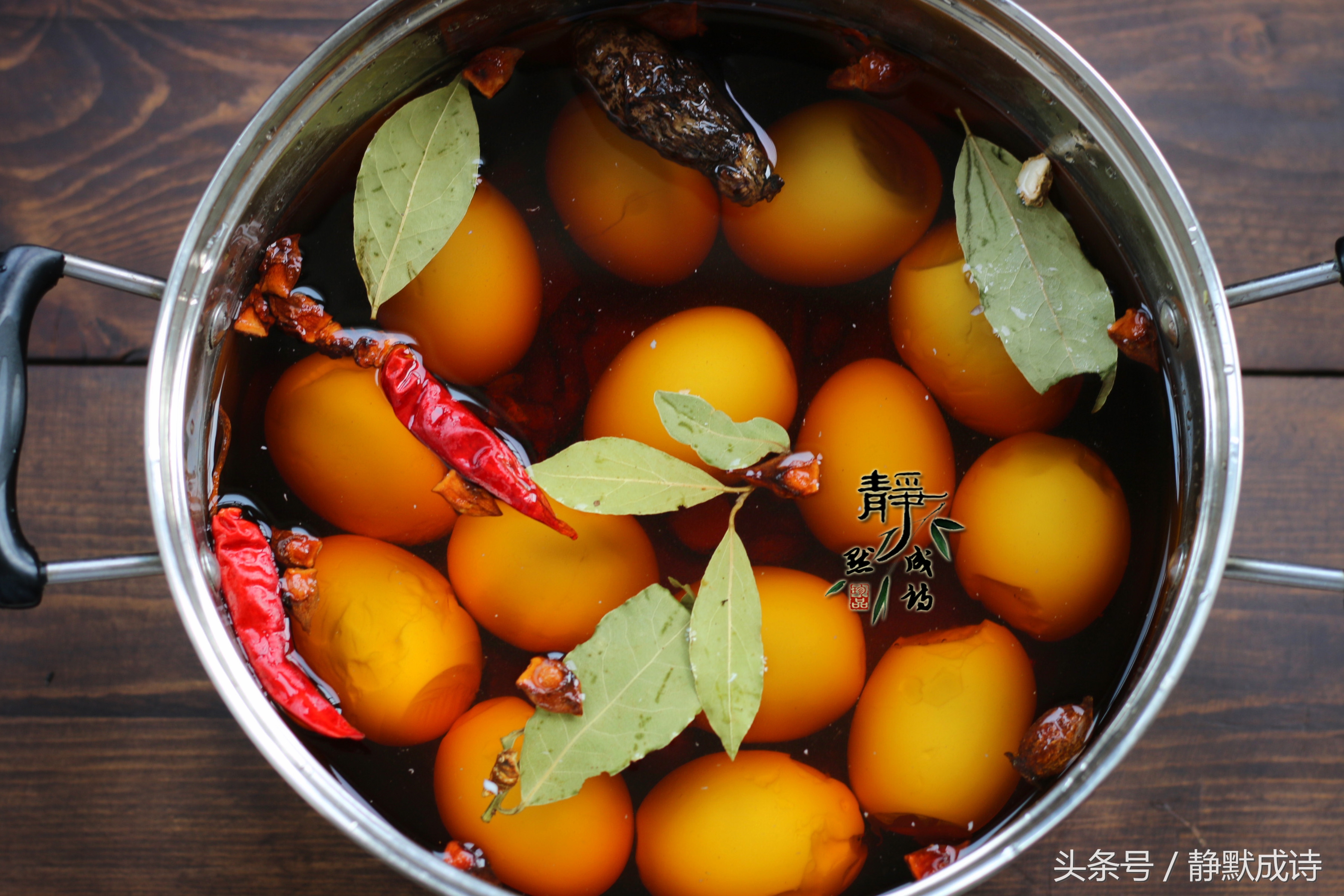 乡巴佬卤猪头肉的制作方法和配方,乡巴佬卤鹌鹑蛋的家常做法