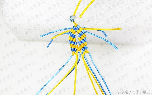 小爱心手链编织视频,女生红绳手链编辑教程