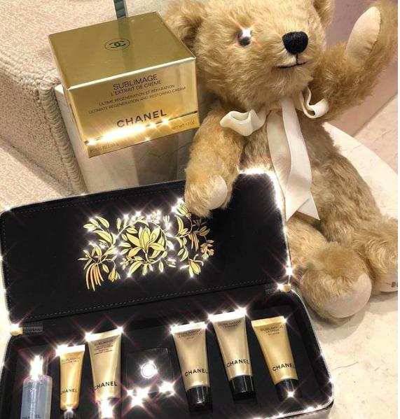 香港女首富传奇人物甘比,香港女首富甘比400亿身家