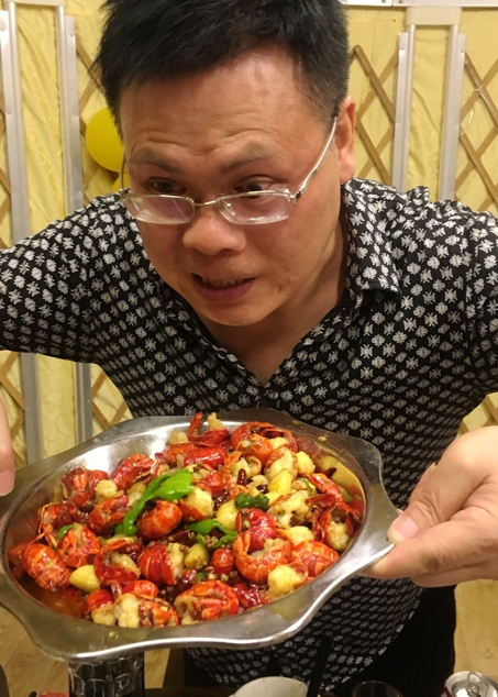 襄阳带鸡蛋的麻辣小龙虾,襄阳市中原西路懒人虾球