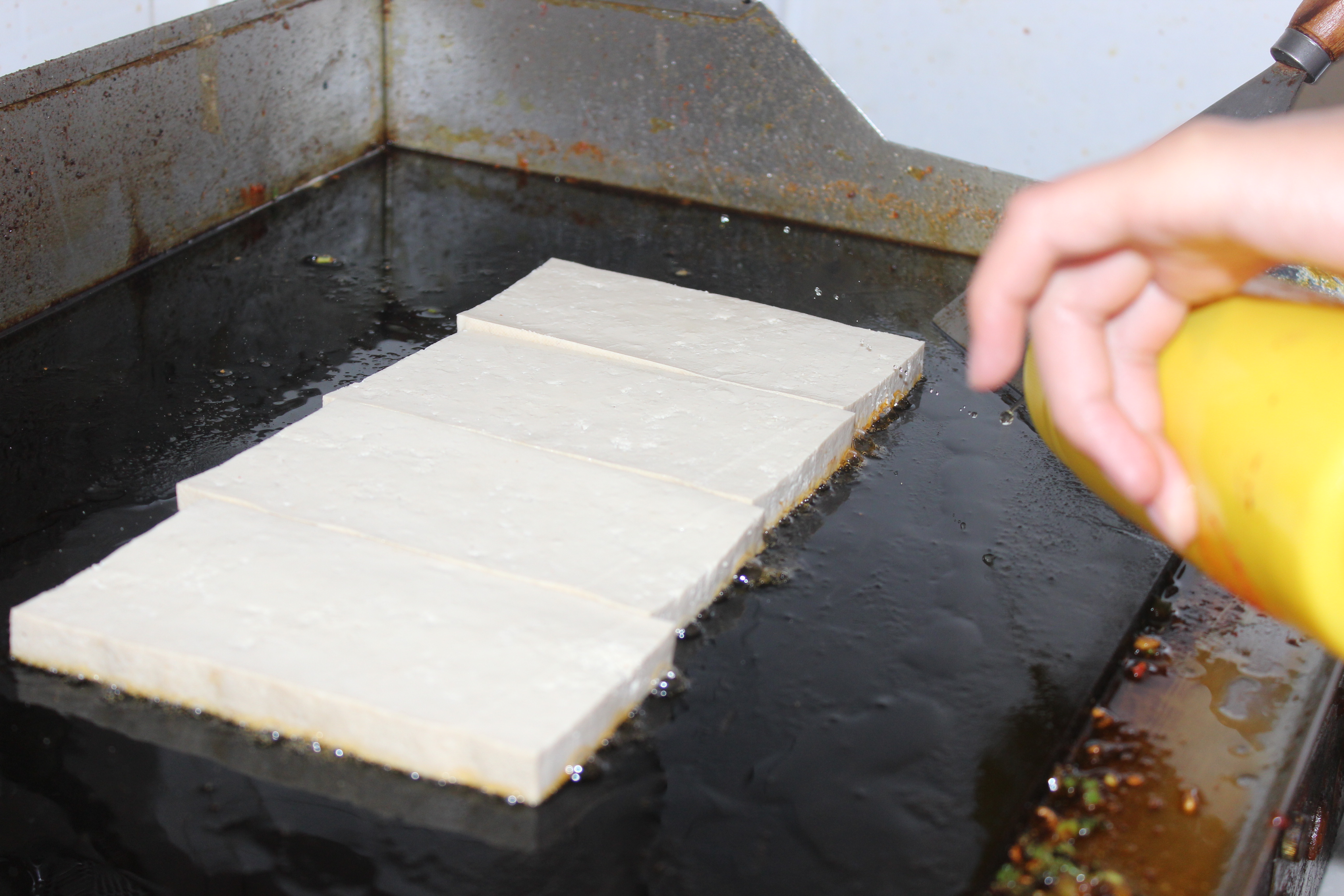 西安汇集美食攻略,西安美食汇小吃排骨面