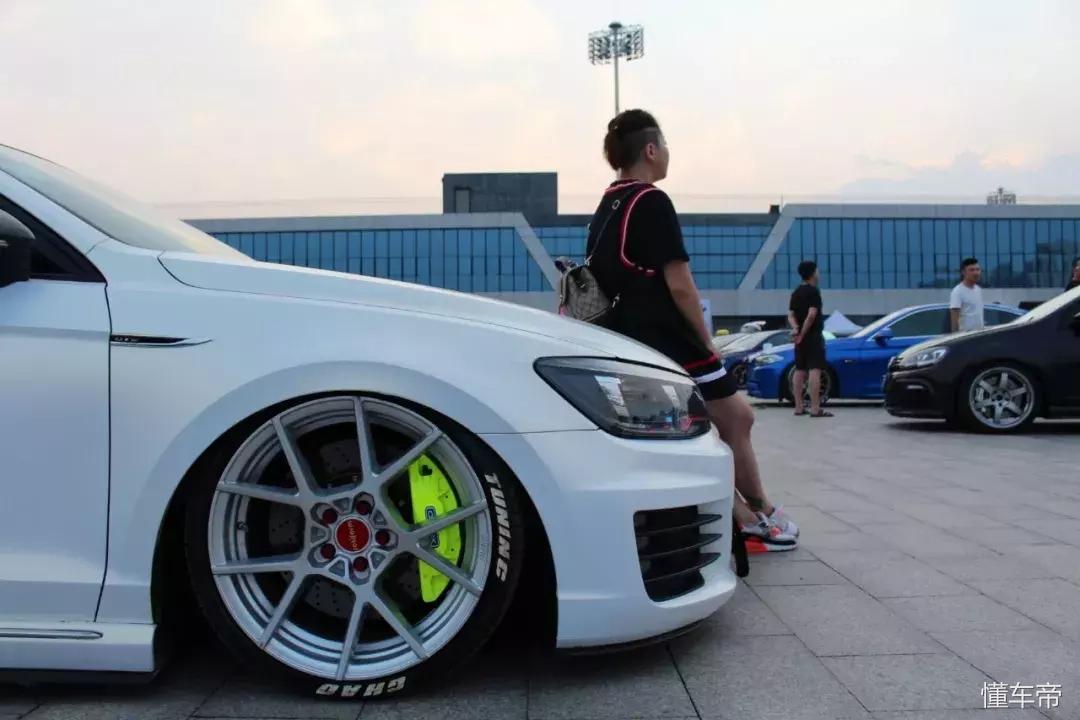 河北车友把媳妇带进“坑”，改车比自己还积极！