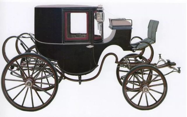 轿跑coupe什么意思,coupe与轿车区别