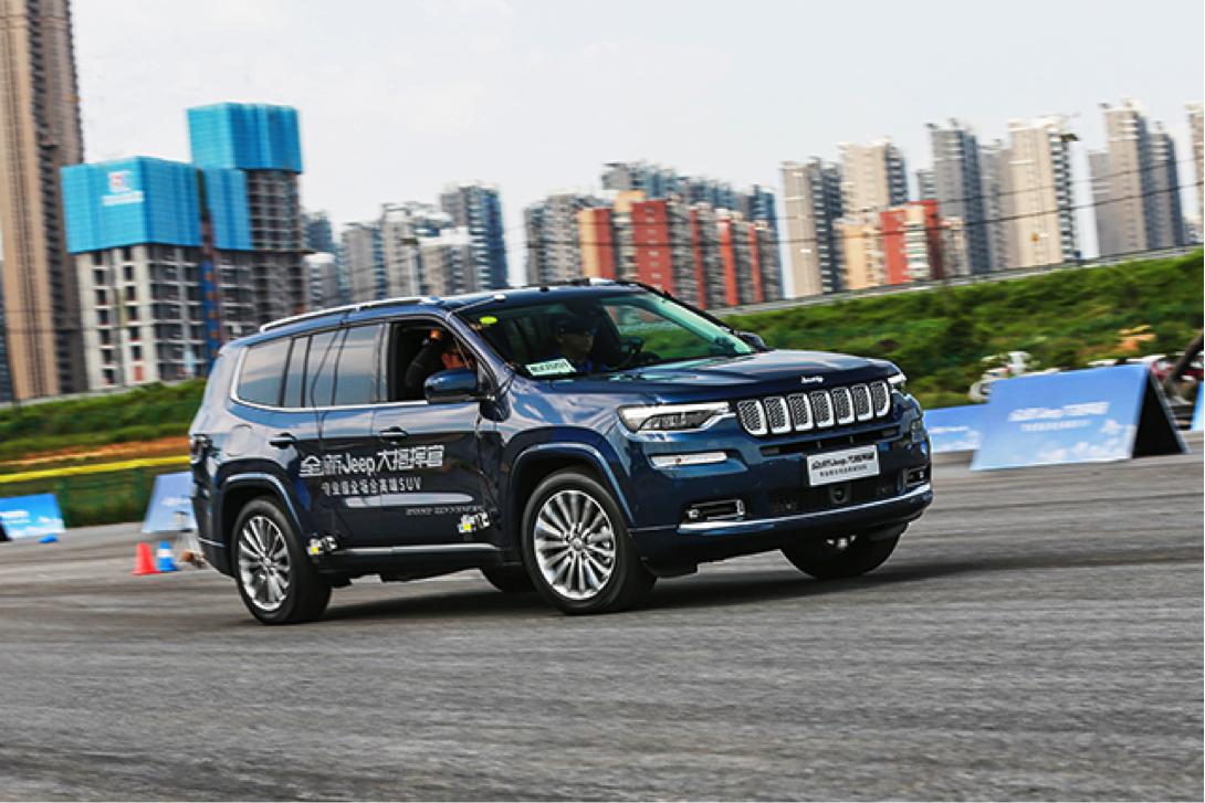 jeep大指挥官对比大众途昂,jeep大指挥官与途达