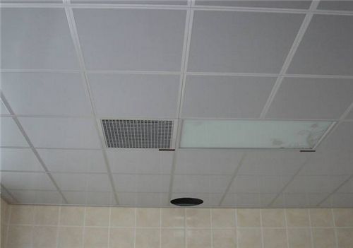 厨房很热除了空调还可以装什么,夏天烧烤店厨房太热能不能装空调