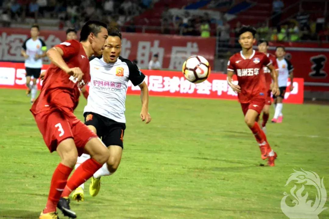 为爱前行｜足球之乡演绎精彩对决，武汉卓尔队客场0:0梅州客家队
