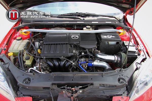 这个聚会里面没有一辆合法的车！