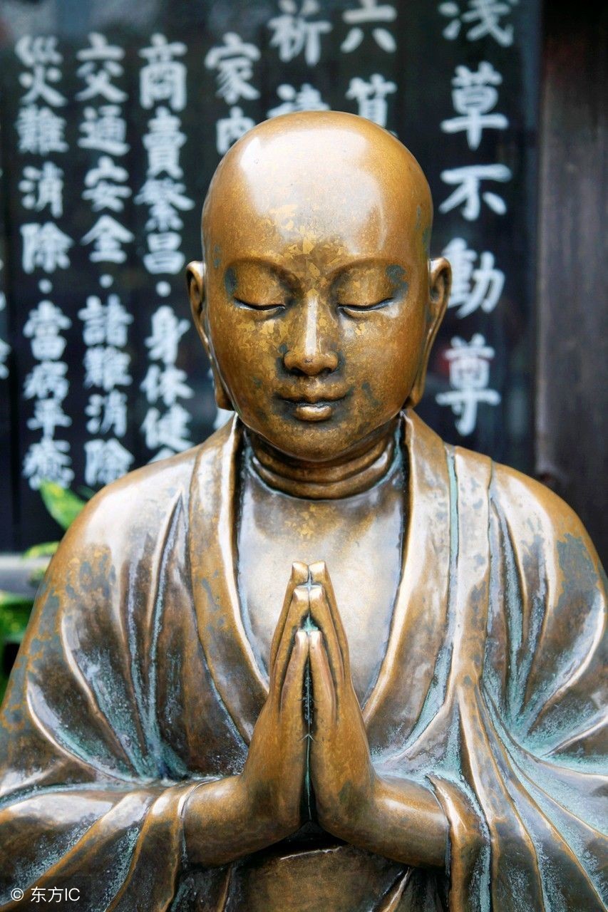 鸠摩罗什法师资料,鸠摩罗什三藏法师简介