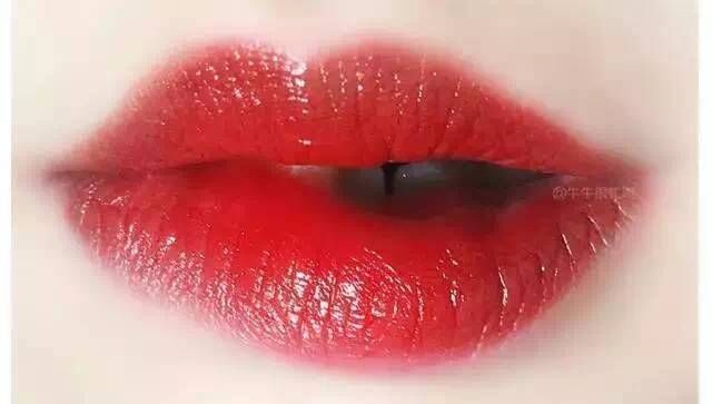 哪款口红显白又好又便宜,口红哪款好又实惠