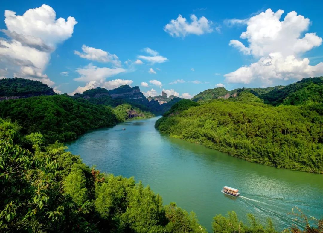 夏季出发的旅游专列,去韶关旅游专列