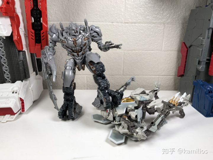 ss威震天飞机,ss油罐威震天测评