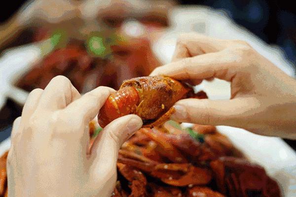 三味聊斋刘建宏谈c罗,黄健翔白岩松刘建宏三味聊斋