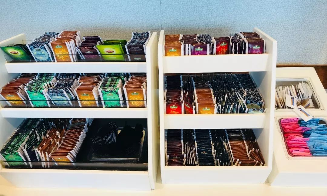 海洋量子号邮轮参观,海洋量子号邮轮航行航拍视频