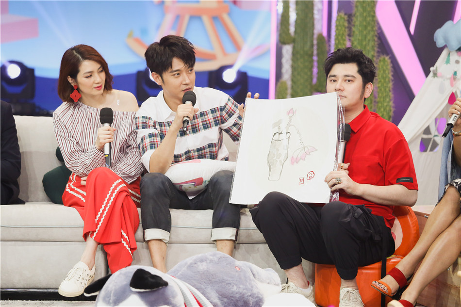 张丹峰洪欣开销,张丹峰挣多少钱