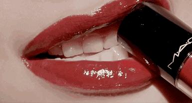 mac漆光唇釉棒棒糖110,mac最新款唇釉色号黑管