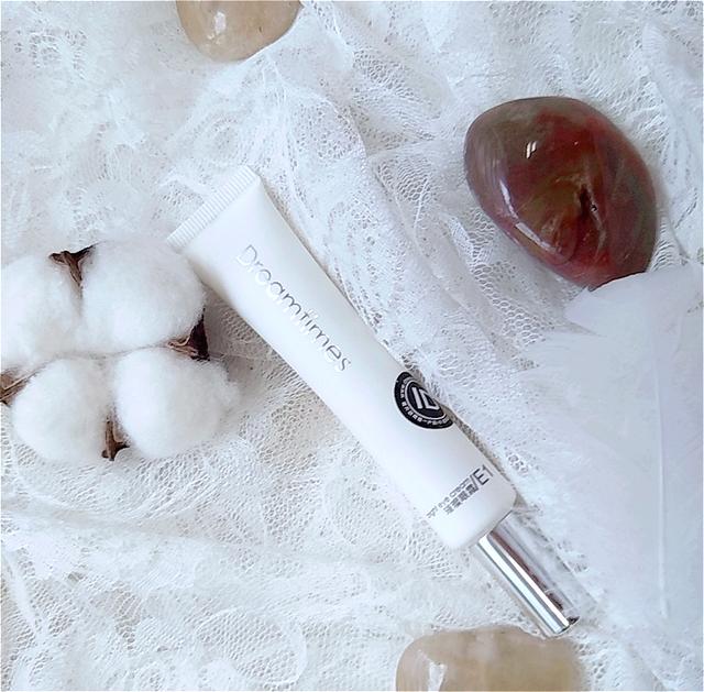 协和眼霜好还是修正眼霜好,修正眼霜和大宝眼霜哪个好