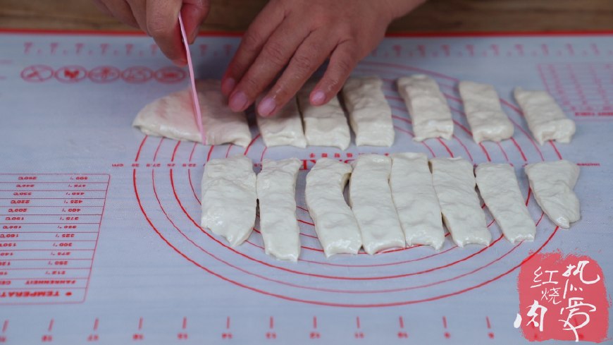 无铝蓬松大油条做法,空心大油条怎样做好吃