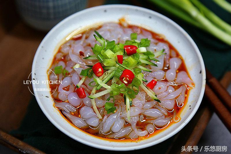 夏天必备的凉粉怎么做,夏天做的凉粉能上笼蒸吗