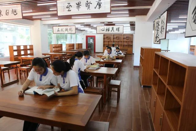 YES,IDO!翠园中学这道选择题,有且只有一个答案!