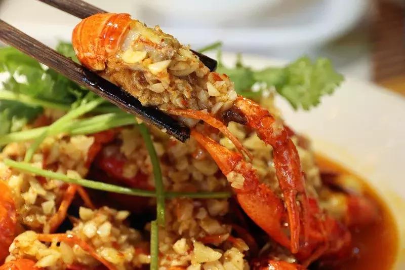 龙虾吃法剥法,澳洲龙虾吃法