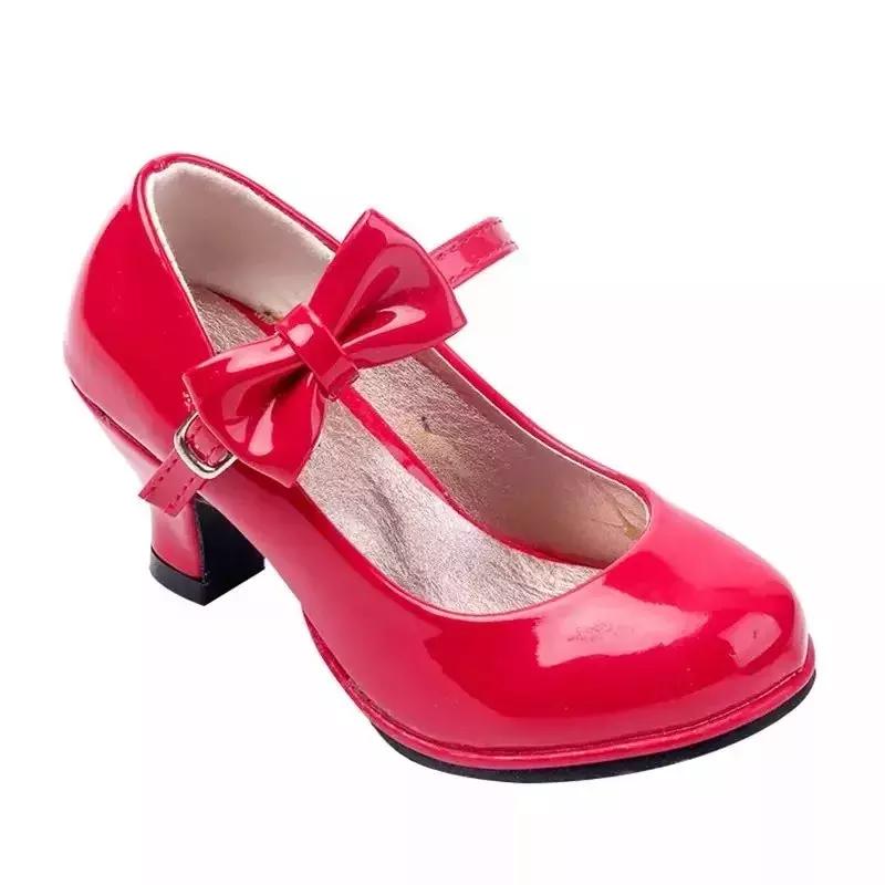 宝宝穿什么凉鞋对脚好,适合走路内八字宝宝穿的凉鞋