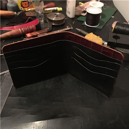 老爷车男式钱包鳄鱼纹,正品高档奢华鳄鱼皮钱包