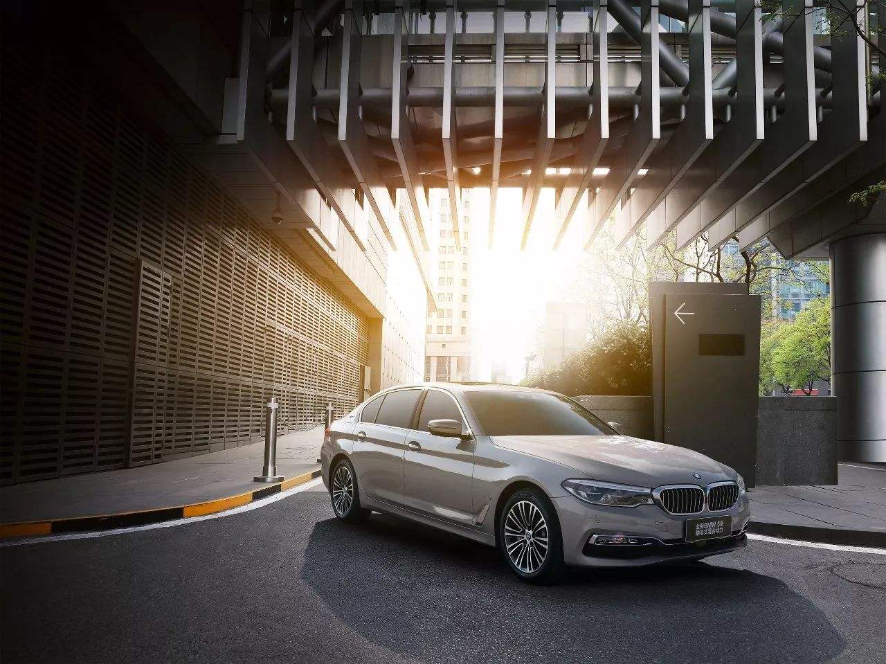 抵押车比二手车便宜多少,有很多抵押登记的车能买吗