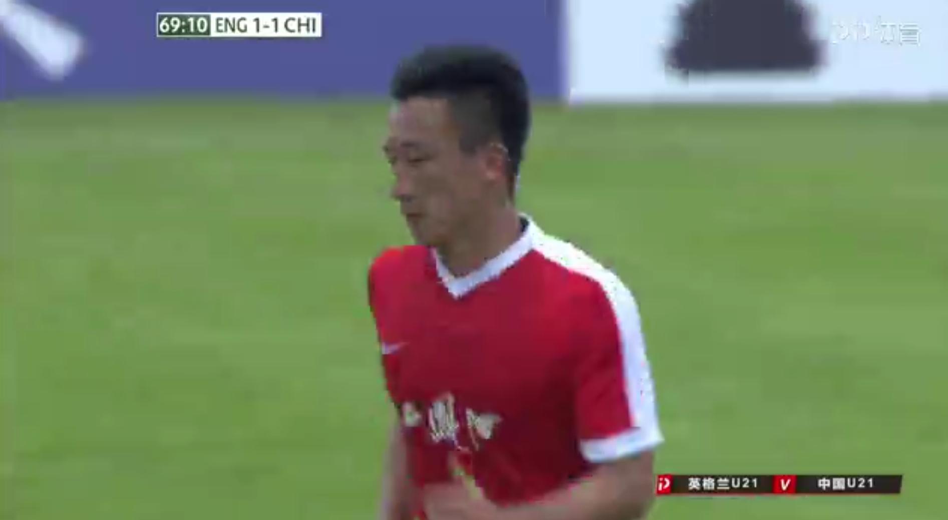 国足球衣颜色被吐槽,国足足球十大滑稽乌龙