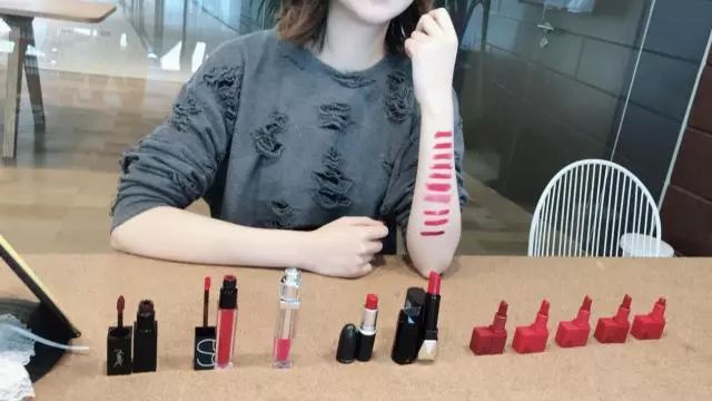 想和昕小薇一样成为专业时尚编辑么？昕小薇“三部曲”时尚编辑入门课来啦！