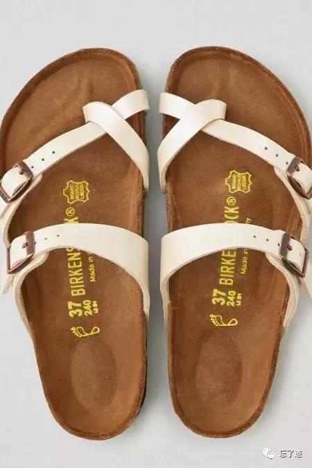 为什么凉鞋特别丑,为什么说凉鞋丑