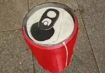 30所职校为井盖“整容”，以画会友，你的学校技术如何？